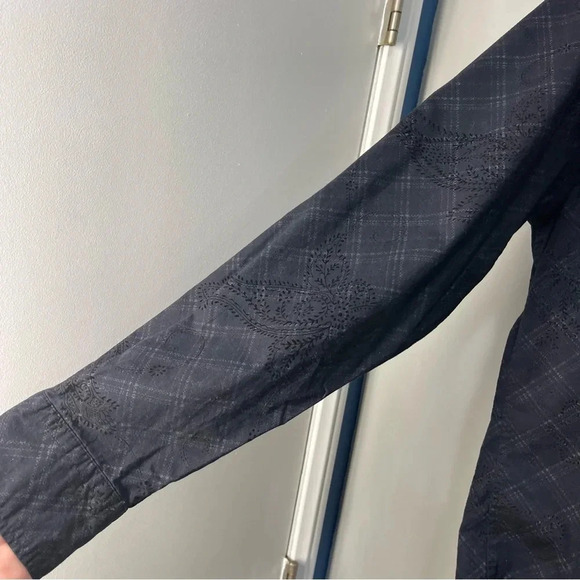 Vintage Red Dress Black Shirt Men size XL - Picture 3 of 9